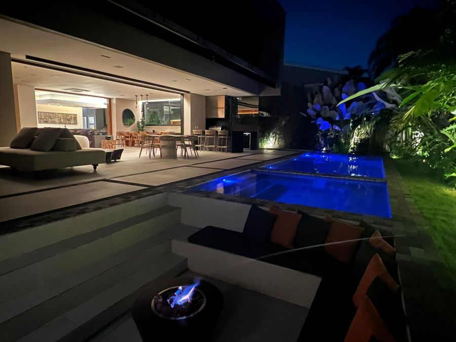 Casa em Condomínio - Venda - Alphaville Residencial Um - Barueri - SP