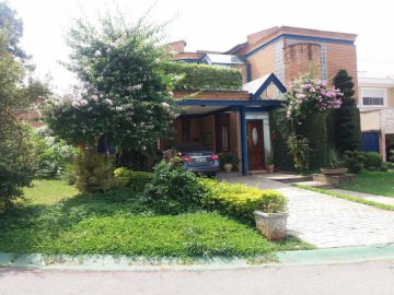 Casa em Condom�nio para Aluguel